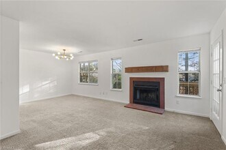 4336 Edith Ln, Unit H in Greensboro, NC - Building Photo - Building Photo