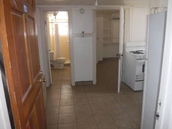 323 Terrace St SE in Albuquerque, NM - Building Photo