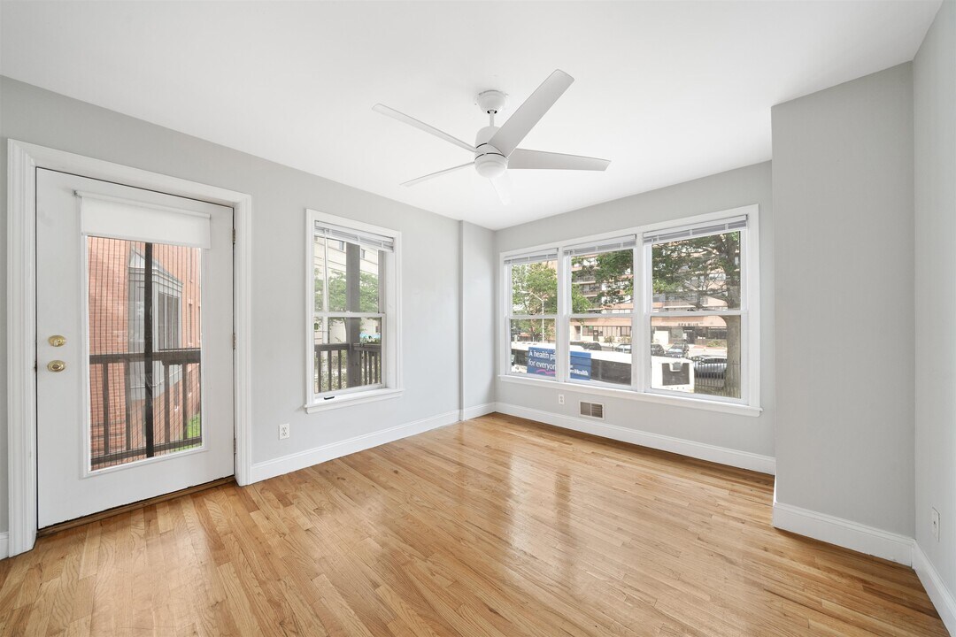 2 Mercer St in Jersey City, NJ - Building Photo