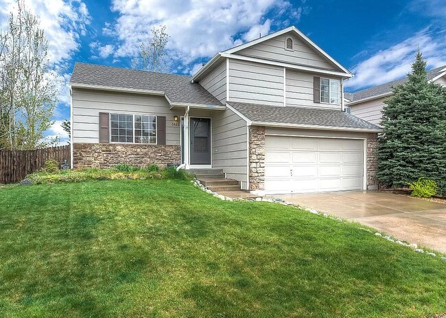 property at 5422 S Queen Way