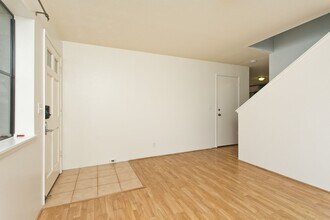 95-1045-1045 Kahakiki St in Mililani, HI - Building Photo - Building Photo