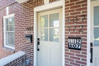 605-607-607 S Champion Ave in Columbus, OH - Foto de edificio - Building Photo