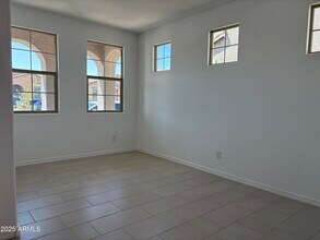 17610 W Oregon Ave in Litchfield Park, AZ - Building Photo - Building Photo
