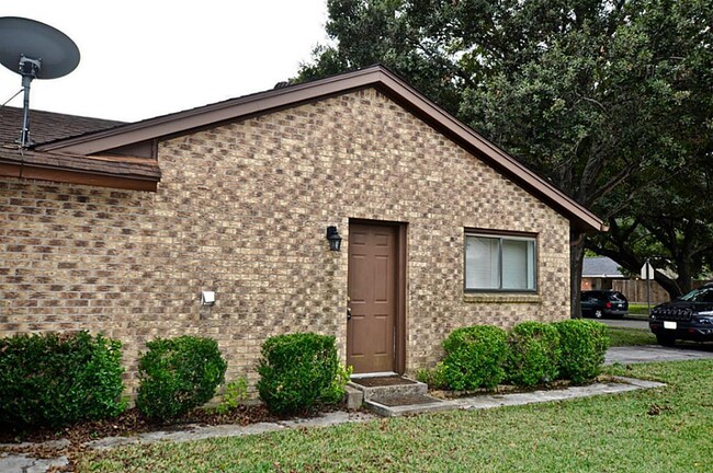 503 Lakeland Dr in Humble, TX - Building Photo - Building Photo