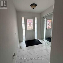 35 View Green Crescent in Toronto, ON - Building Photo - Building Photo