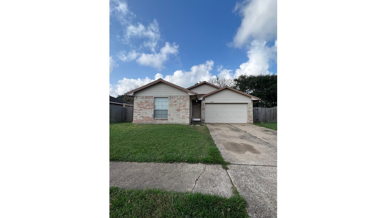 2111 Wheathall Camp Ln in Katy, TX - Building Photo