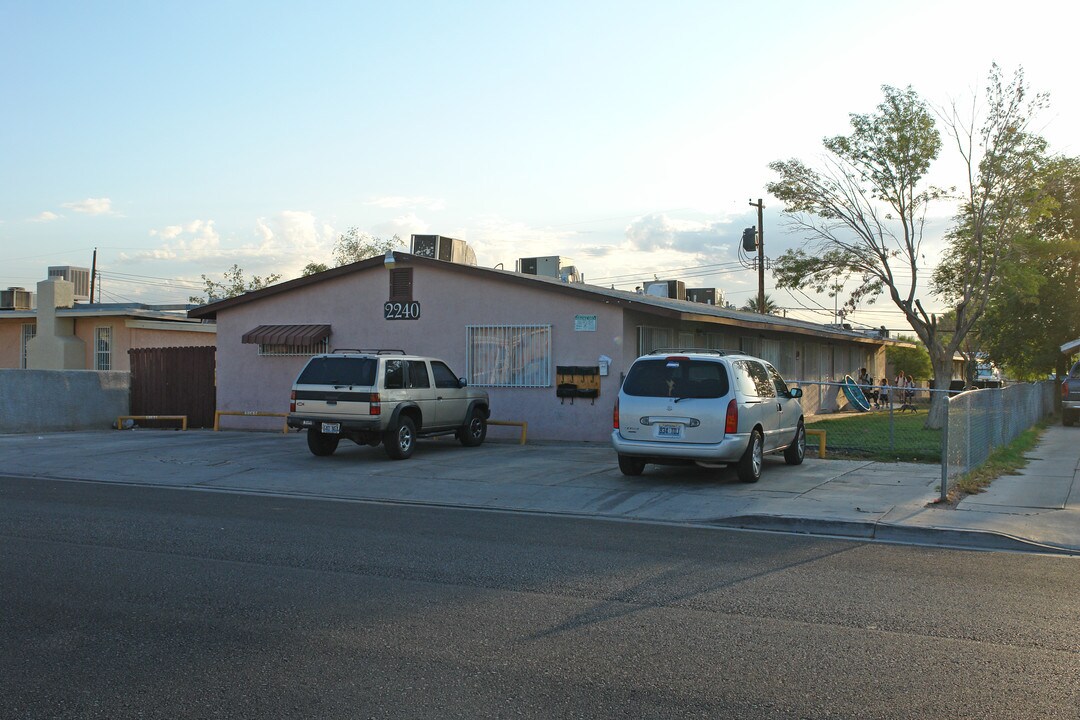 2240 Bassler St in North Las Vegas, NV - Building Photo