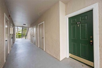 5152 Northridge Rd in Sarasota, FL - Building Photo - Building Photo