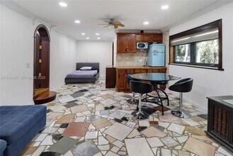 550 Quail Ave in Miami Springs, FL - Building Photo - Building Photo