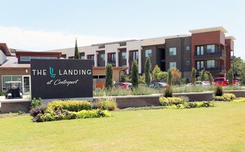The Landing at Centreport in Fort Worth, TX - Building Photo - Building Photo