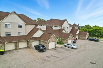 863 Brandon Ave in Pontiac, MI - Building Photo - Building Photo