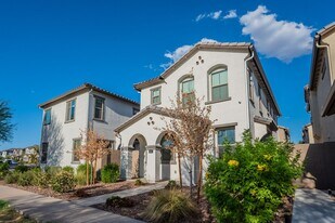 5821 W Pueblo Ave in Phoenix, AZ - Building Photo