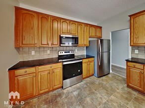 4445 Golden View Dr in Charlotte, NC - Building Photo - Building Photo