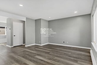 11104 Grant Way in Stanton, CA - Building Photo - Building Photo