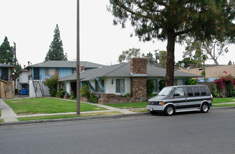 12181 Adrian St in Garden Grove, CA - Building Photo - Building Photo