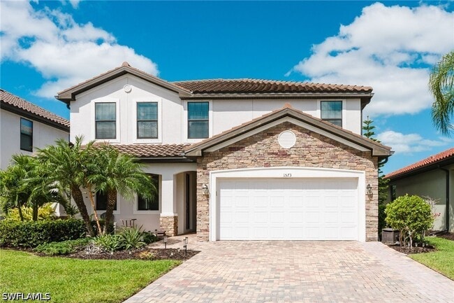 property at 1573 Vizcaya Ln