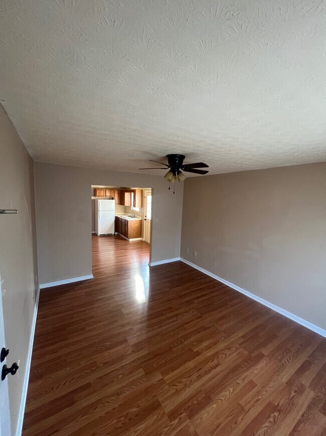 163 Caldwell Ave in Bardstown, KY - Building Photo - Building Photo