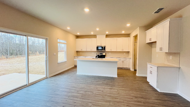 6056 Hickory Crk Ct in Braselton, GA - Foto de edificio - Building Photo