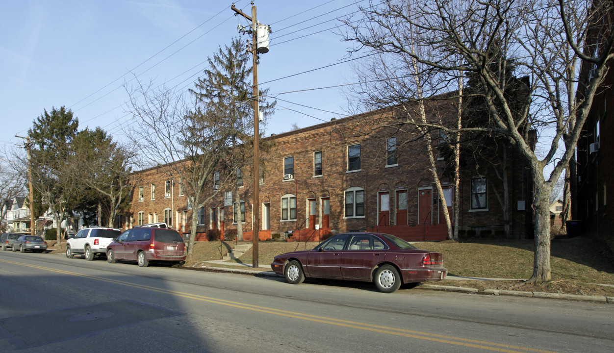 2910 Markbreit Ave in Cincinnati, OH - Foto de edificio