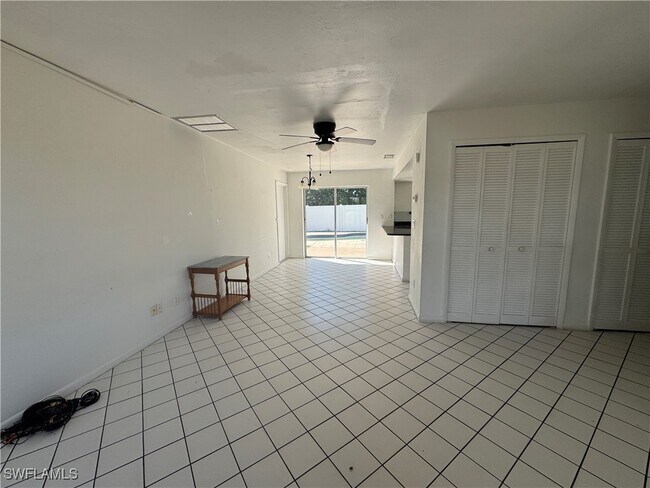 246 SW 36th Terrace