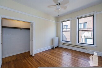 1212 N Dearborn St, Unit #1B in Chicago, IL - Building Photo - Building Photo