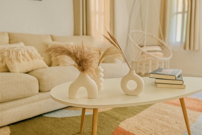 181 NW 46th St in Miami, FL - Foto de edificio - Building Photo