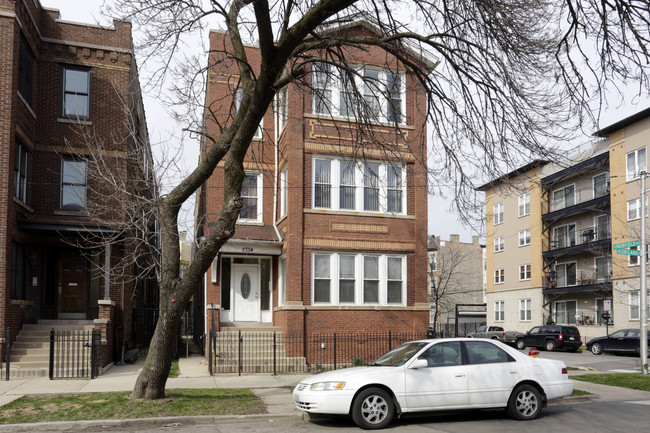 2734 W Cortland St in Chicago, IL - Building Photo - Building Photo