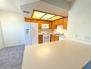 7961 Lions Rock Way in Las Vegas, NV - Building Photo - Building Photo