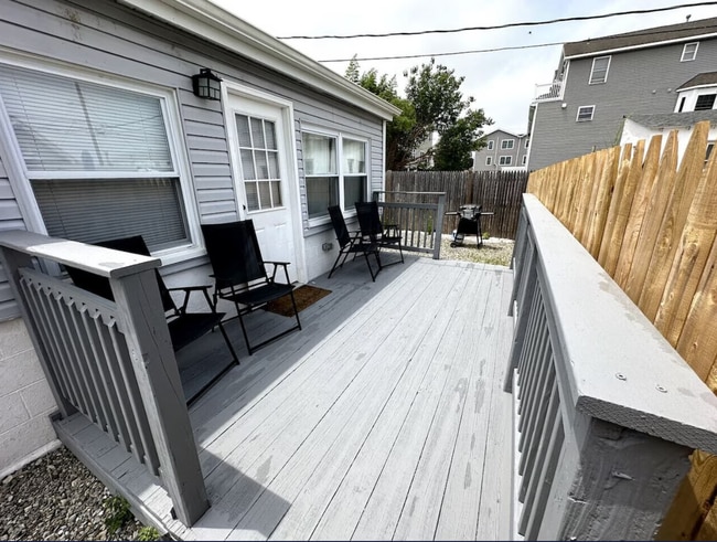 property at 128 W Burk Ave