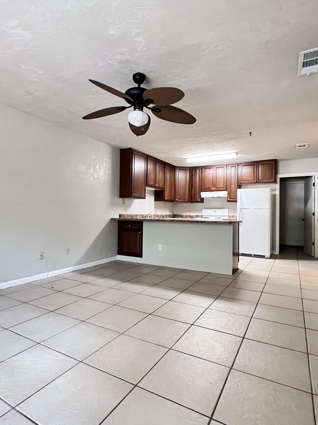 2884 Par Ln in Tallahassee, FL - Building Photo - Building Photo