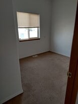 1012 West Dr in Airway Heights, WA - Building Photo