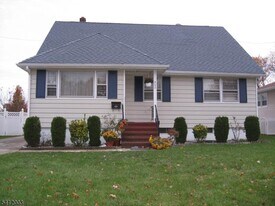 510 Helfin St in Bound Brook, NJ - Building Photo