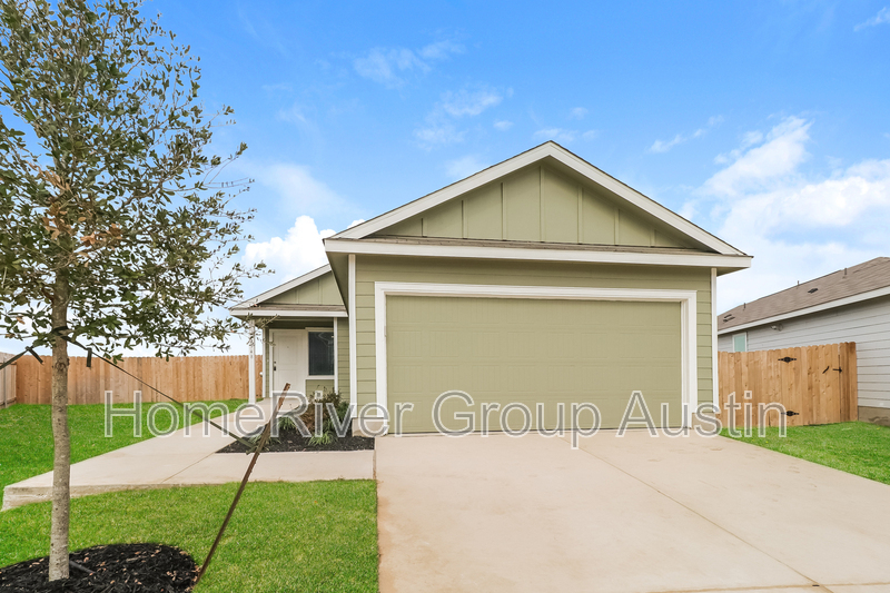 13348 ILLUMINATION Rd in Elgin, TX - Building Photo