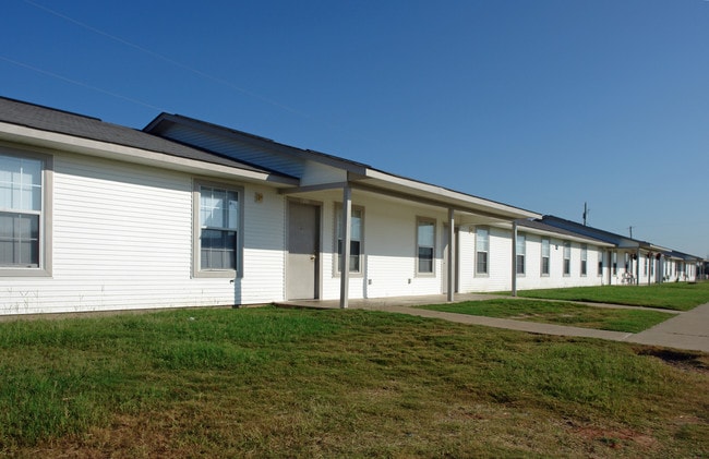 Berkshire Court in Shreveport, LA - Building Photo - Building Photo