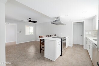 8643 E Palo Verde Dr in Scottsdale, AZ - Building Photo - Building Photo