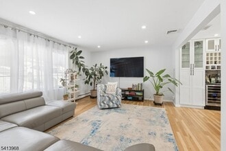 11 Lewis Ln in Sparta, NJ - Building Photo - Building Photo