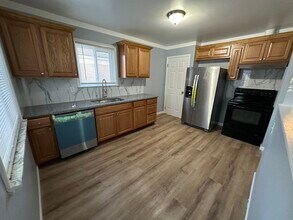 19566 Webster St in Clinton Township, MI - Building Photo - Building Photo