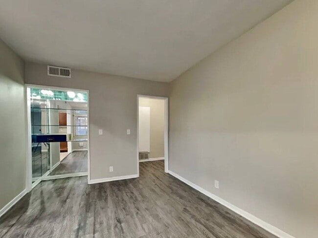 2137 Little Brook Ln in Clearwater, FL - Building Photo - Building Photo