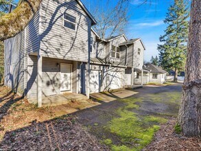 4111-4115 SE 136th Ave in Portland, OR - Building Photo - Building Photo