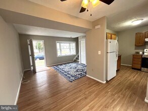 1359 Jordan Dr in Shady Side, MD - Building Photo - Building Photo