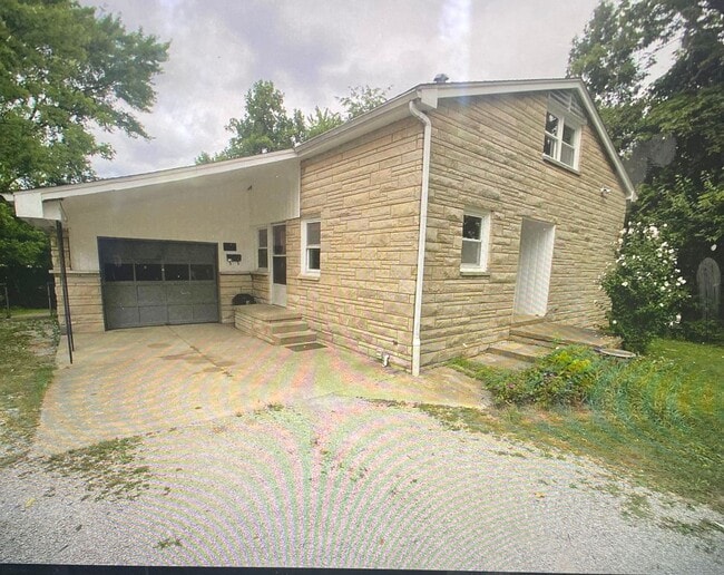 property at 2629 E Edwards Row