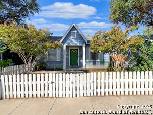 property at 919 Ripley Ave