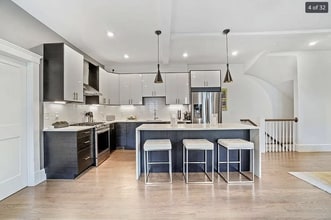 20 Lincoln St, Unit 20 Lincoln Street Room A in Somerville, MA - Foto de edificio - Building Photo