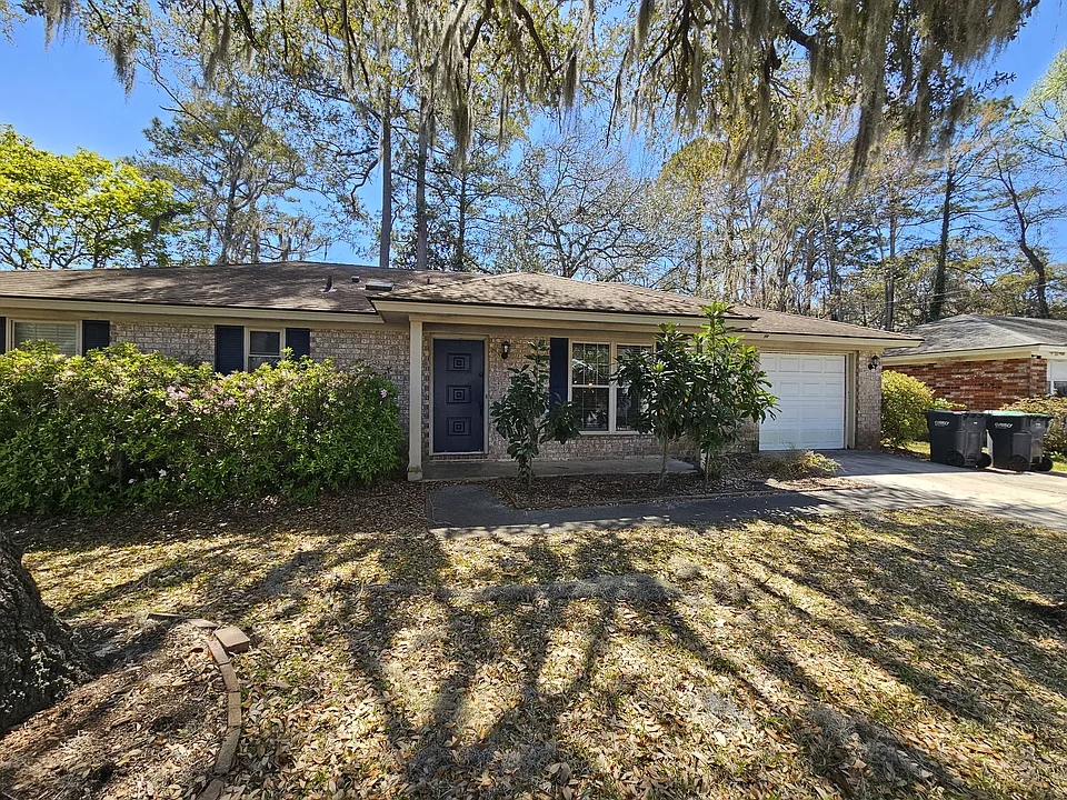 1112 Cobb Rd in Savannah, GA - Building Photo