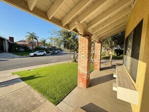 24052 Lindley St in Mission Viejo, CA - Building Photo - Building Photo