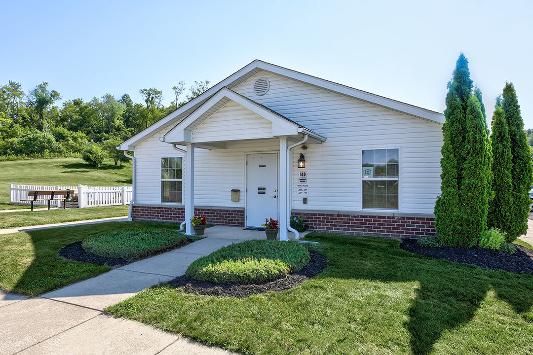 Lockwood Station in Loudonville, OH - Building Photo