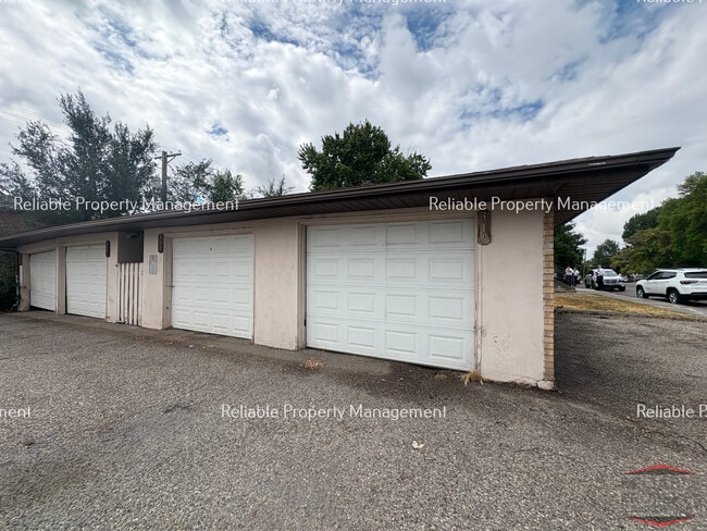 319 Cottage Pl, Unit 319 in Idaho Falls, ID - Building Photo - Building Photo