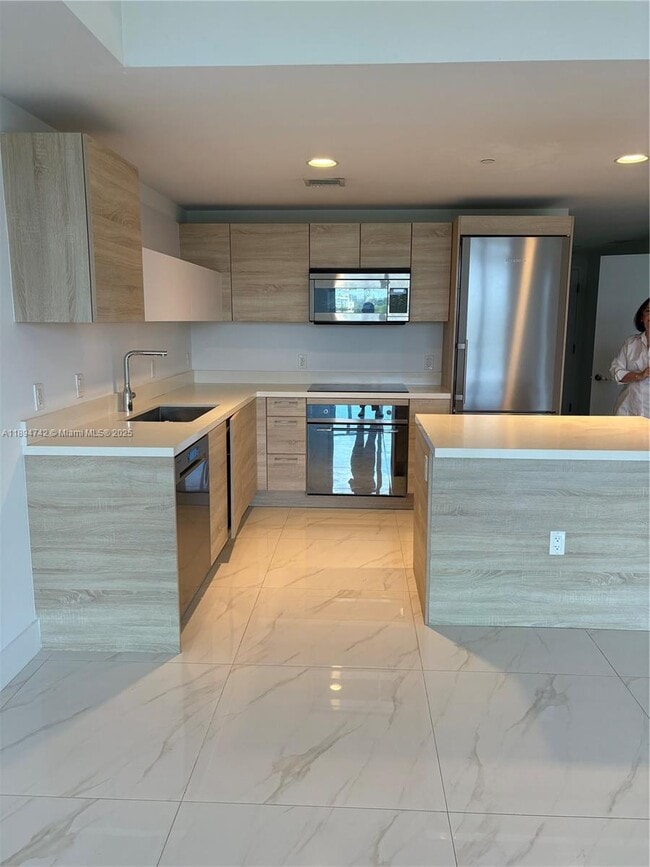 property at 16385 Biscayne Blvd