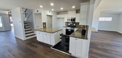 2886 Cagayan Ave in San Diego, CA - Building Photo - Building Photo