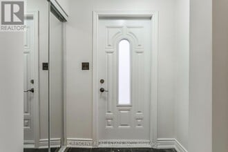 261 Barrie Rd in Orillia, ON - Building Photo - Building Photo